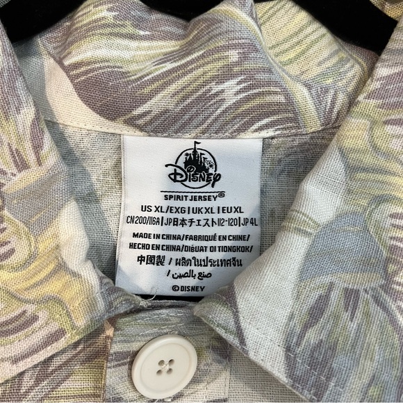 NWT Disney Parks “tropic print” button up spirit jersey - Picture 6 of 8